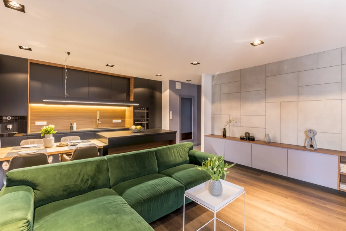 apartamento o piso con la cocina y el salón comedor en un mismo ambiente, en el Baix Llobregat