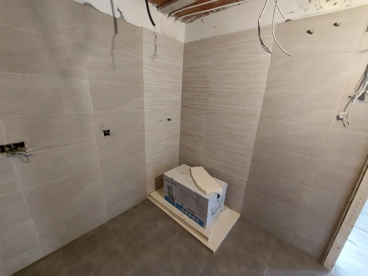 Reforma De Casa Crearndo El Baño