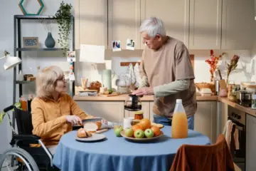 Cocina Adaptada Para Permitir Acceso Y Uso De Personas Mayores O Con Movilidad Reducida
